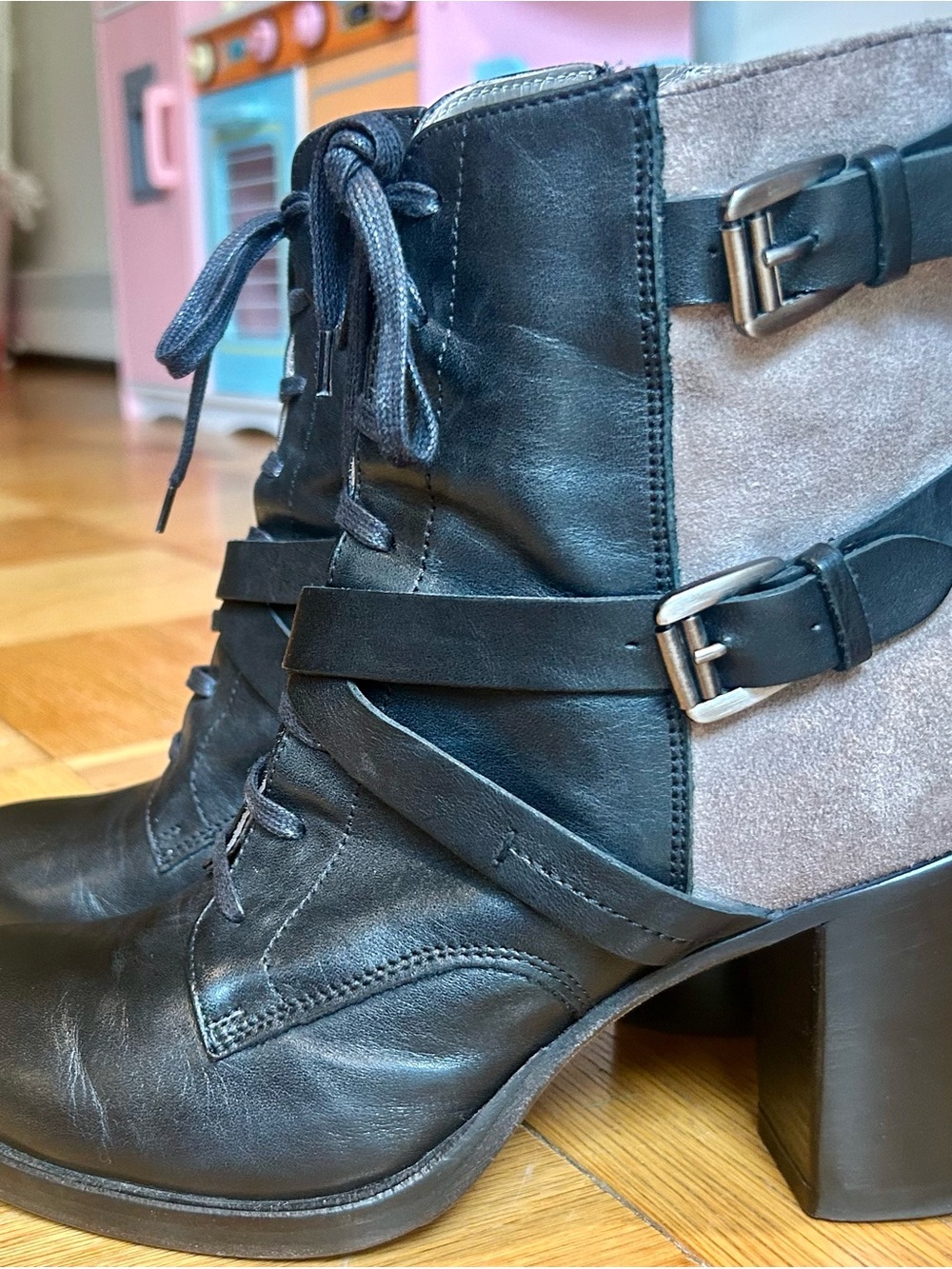 Alberto Fermani Two-tone black leather/taupe suede Ankle Boots US 7 EU38 - Picture 2 of 7